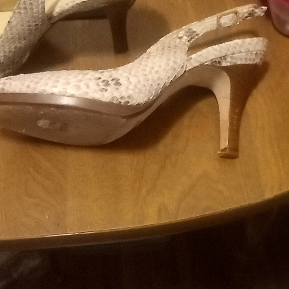 Shoes - Picture 3 of 3